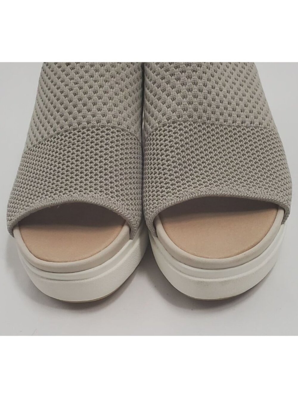 D'Scholls Women's Oyster Mesh Knit Sonia Open Toe Platform Slide Sandals Sz 7.5M - Picture 12 of 16